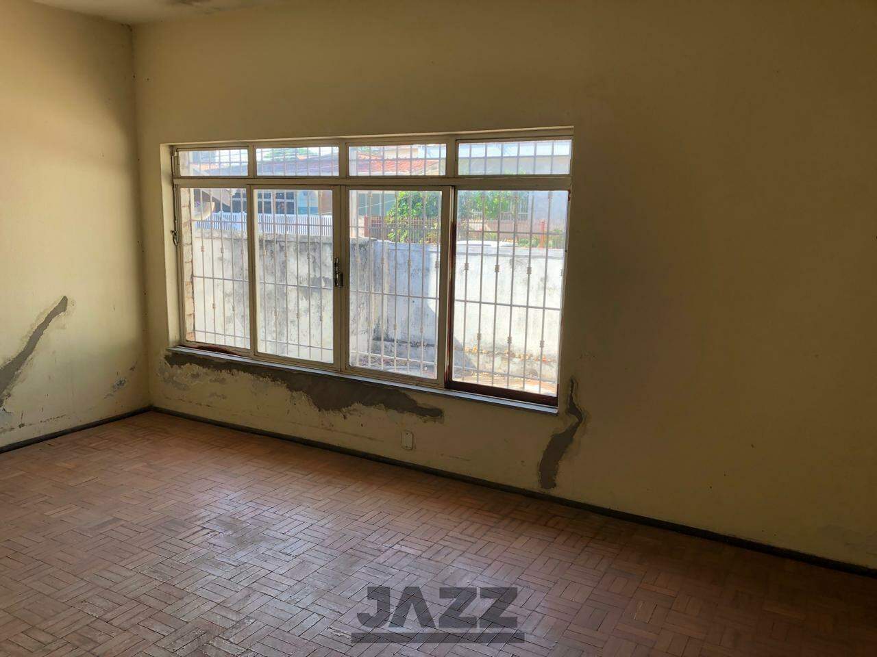 Casa à venda com 3 quartos, 268m² - Foto 2