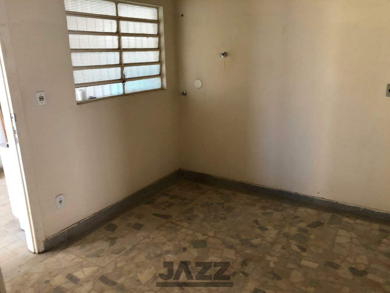 Casa para alugar com 3 quartos, 268m² - Foto 30