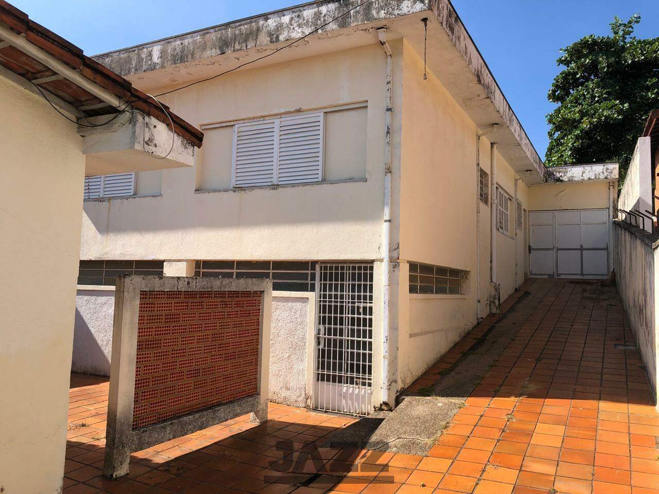 Casa para alugar com 3 quartos, 268m² - Foto 18