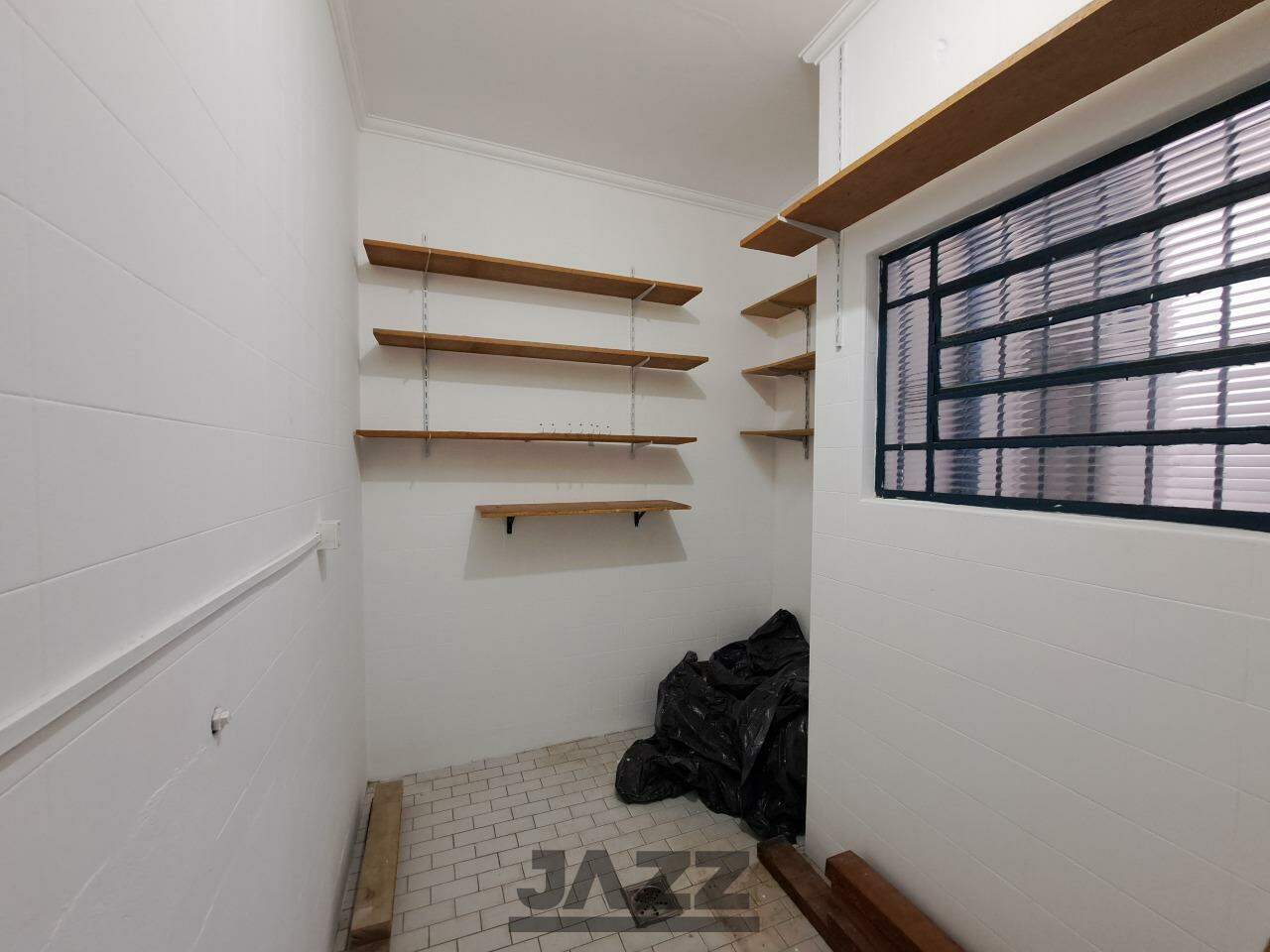 Casa para alugar com 3 quartos, 151m² - Foto 11