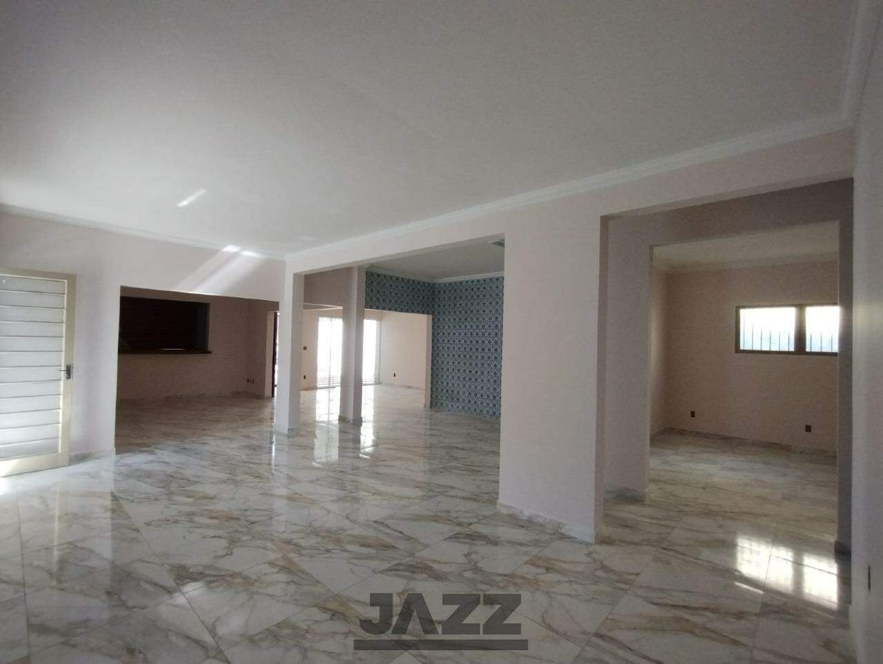 Casa para alugar com 3 quartos, 200m² - Foto 2