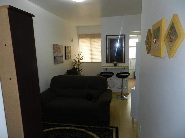 Apartamento para alugar com 1 quarto, 55m² - Foto 8