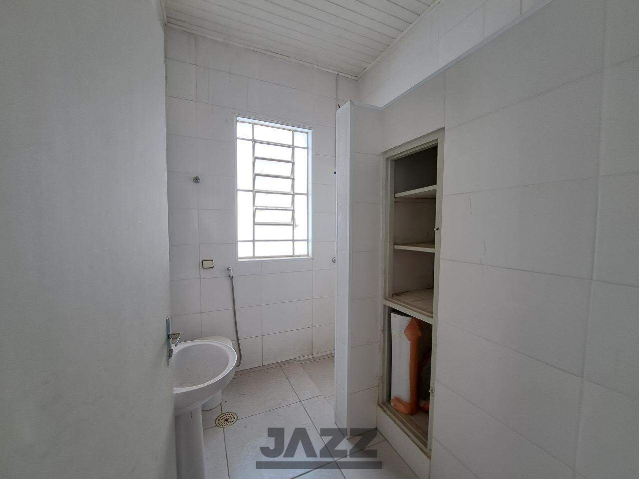 Casa para alugar com 3 quartos, 150m² - Foto 11