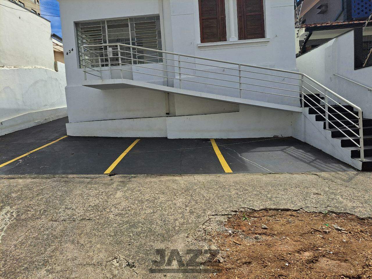 Casa para alugar com 3 quartos, 150m² - Foto 32