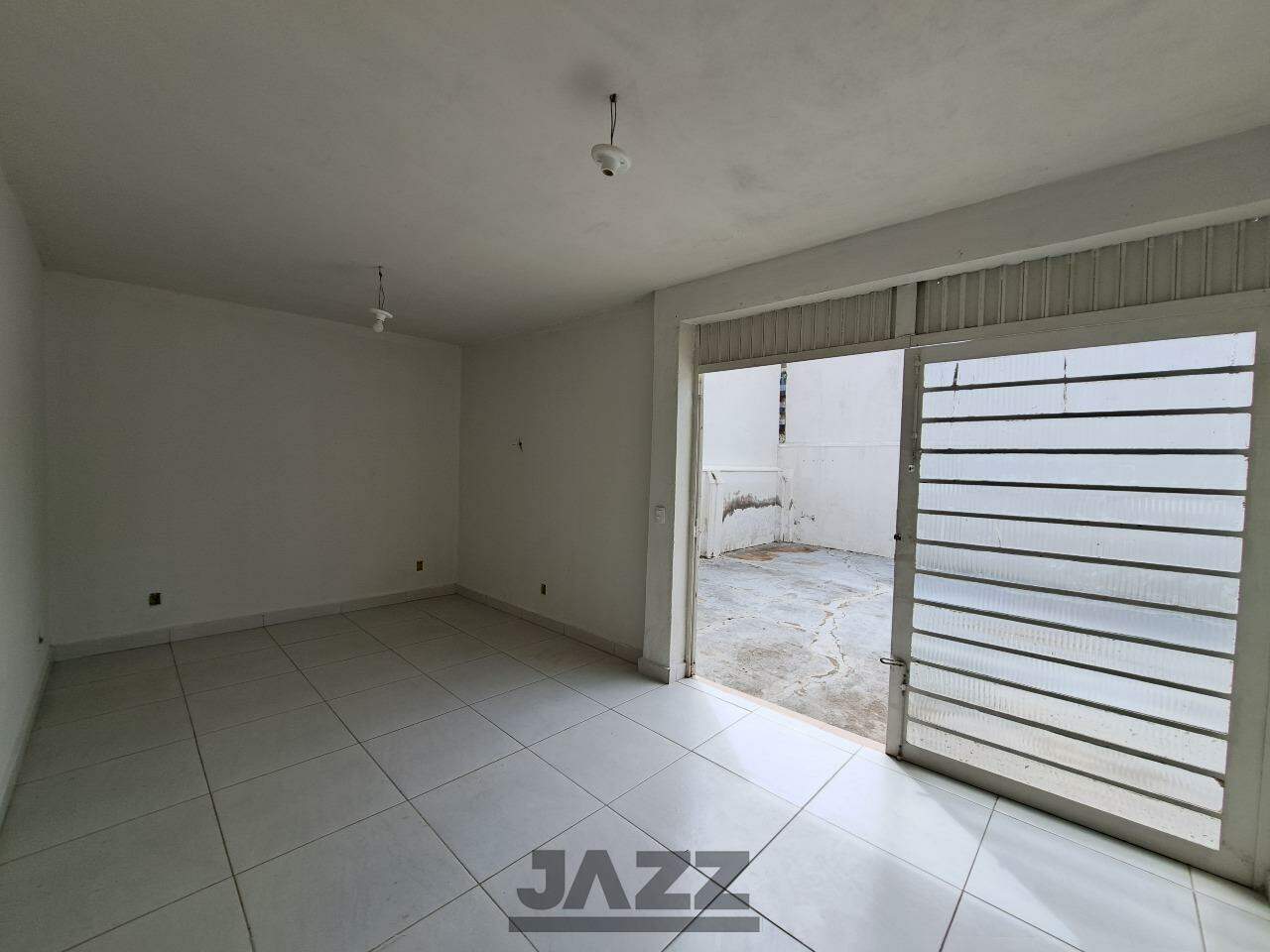 Casa para alugar com 3 quartos, 150m² - Foto 24