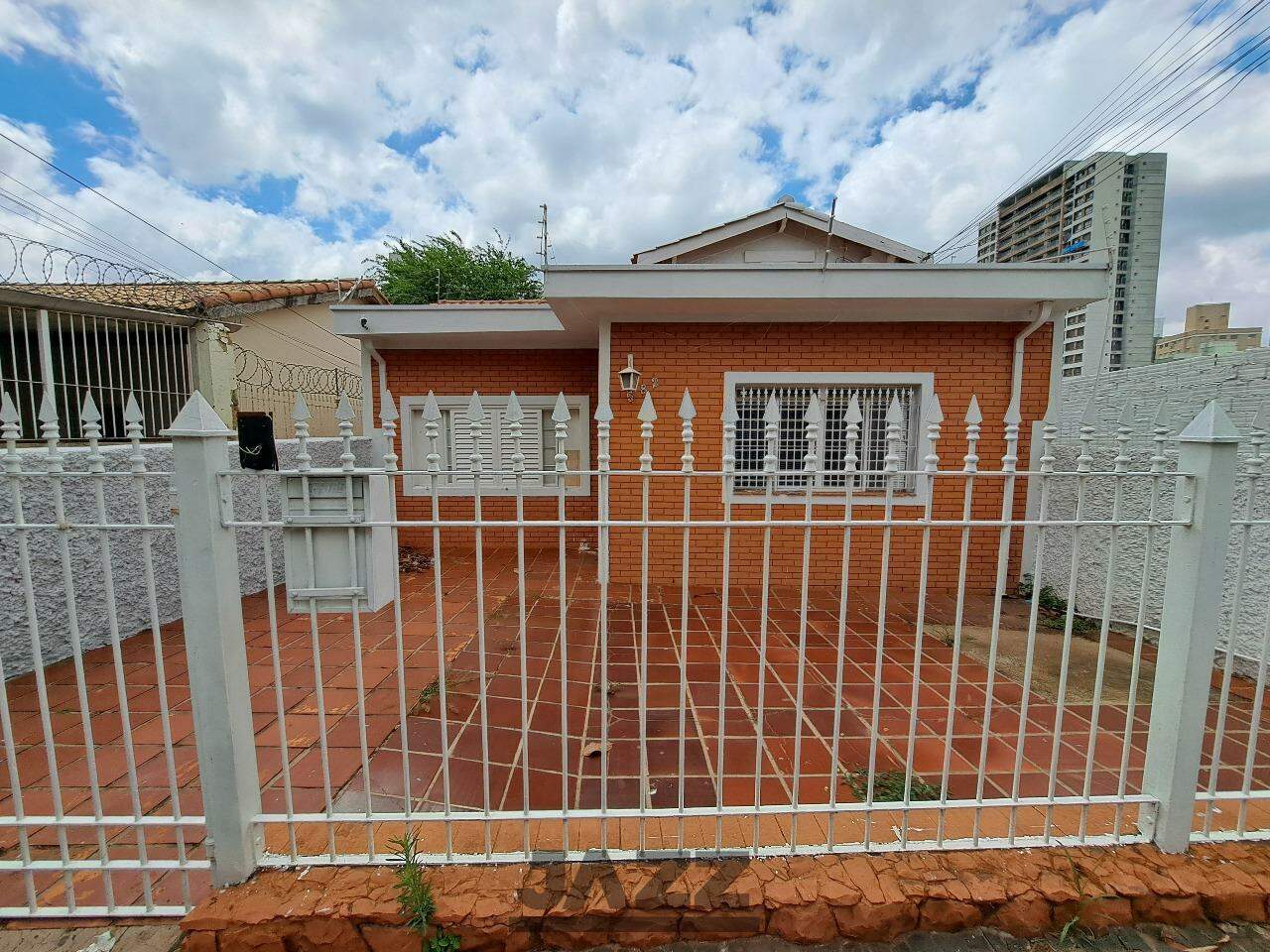 Casa para alugar com 2 quartos, 150m² - Foto 12