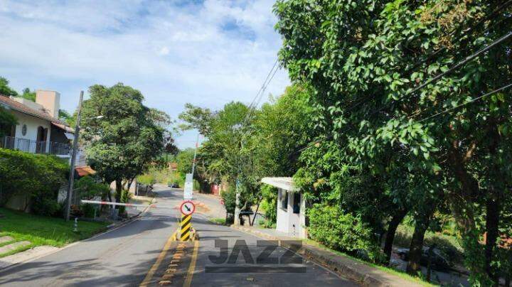 Casa de Condomínio à venda com 3 quartos, 250m² - Foto 35