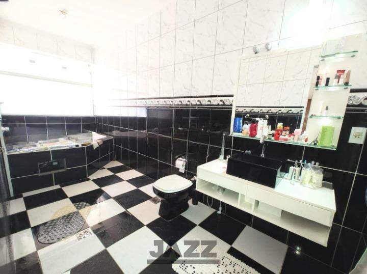 Casa de Condomínio à venda com 3 quartos, 250m² - Foto 19