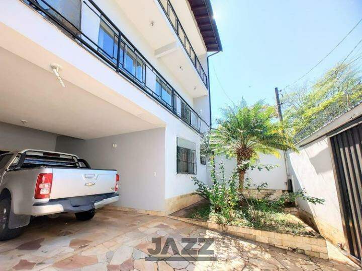 Casa de Condomínio à venda com 3 quartos, 250m² - Foto 27