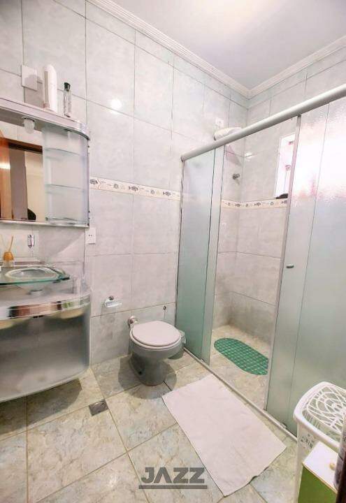 Casa de Condomínio à venda com 3 quartos, 250m² - Foto 14