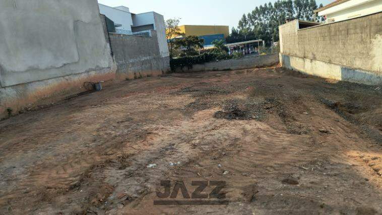 Terreno à venda, 360m² - Foto 1