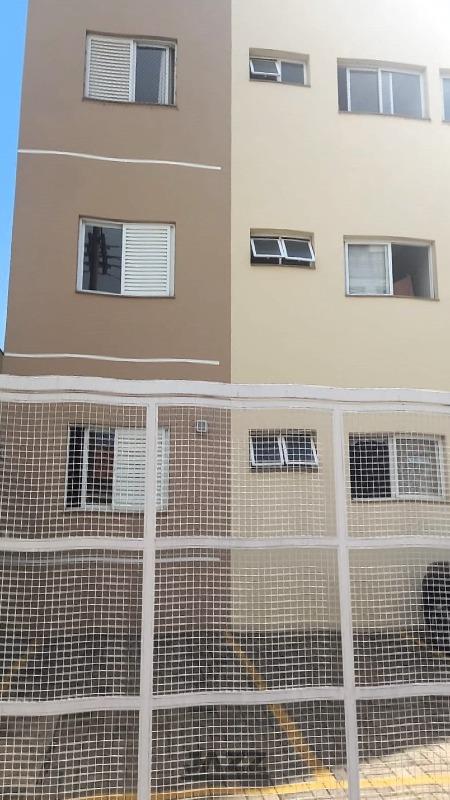 Apartamento à venda com 2 quartos, 64m² - Foto 2