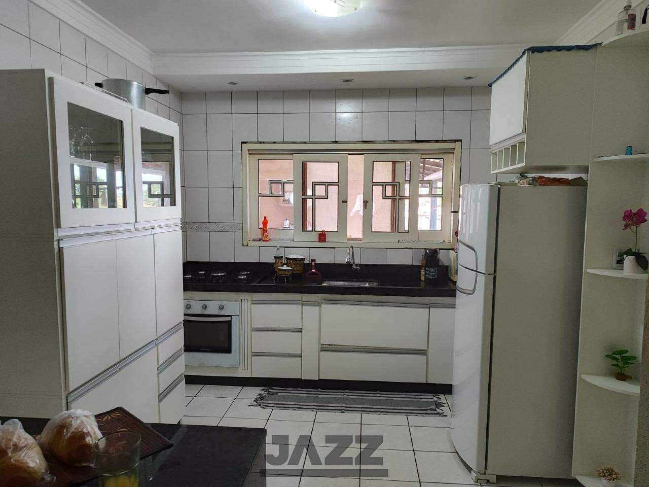 Casa à venda com 3 quartos, 230m² - Foto 8