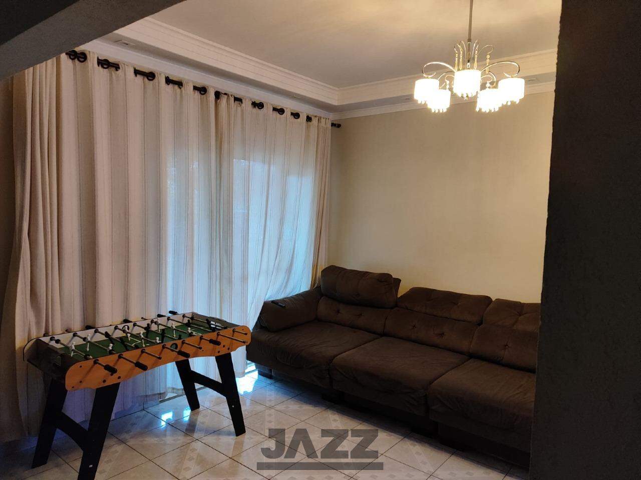 Casa à venda com 3 quartos, 230m² - Foto 3