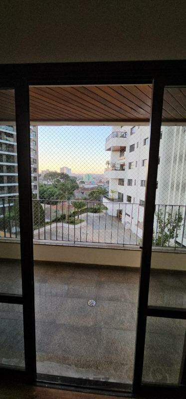 Apartamento à venda com 3 quartos, 164m² - Foto 19