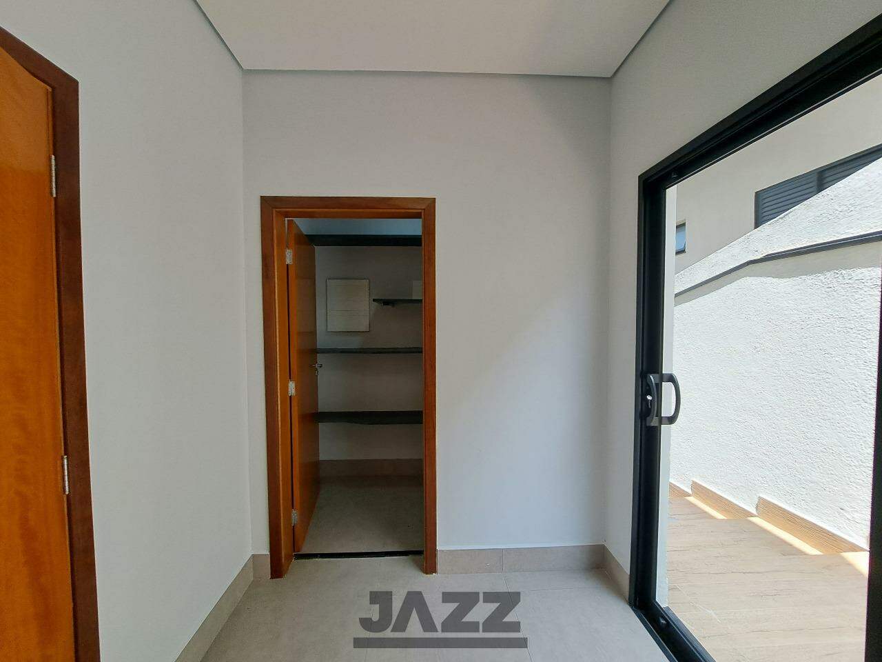 Casa de Condomínio para alugar com 4 quartos, 300m² - Foto 10