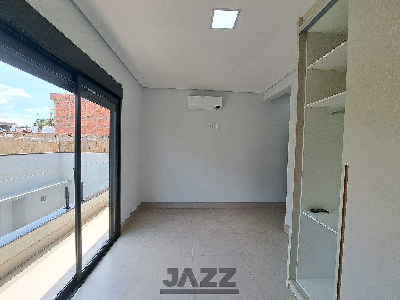 Casa de Condomínio para alugar com 4 quartos, 300m² - Foto 19