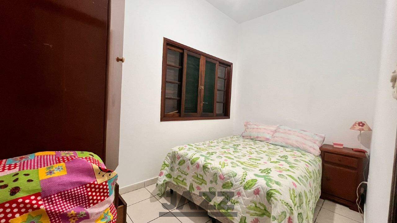 Casa à venda com 4 quartos, 130m² - Foto 9