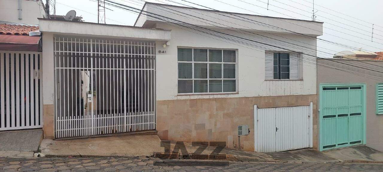 Casa à venda com 1 quarto, 124m² - Foto 1