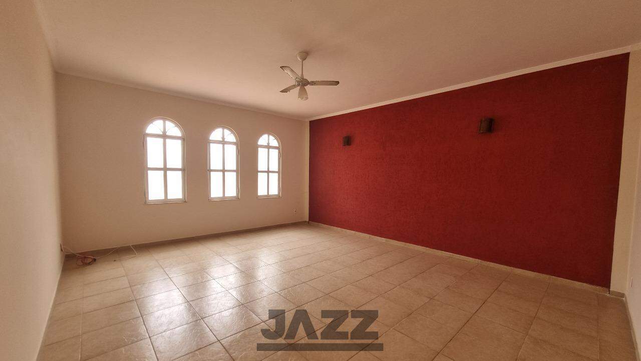 Casa à venda com 3 quartos, 239m² - Foto 5