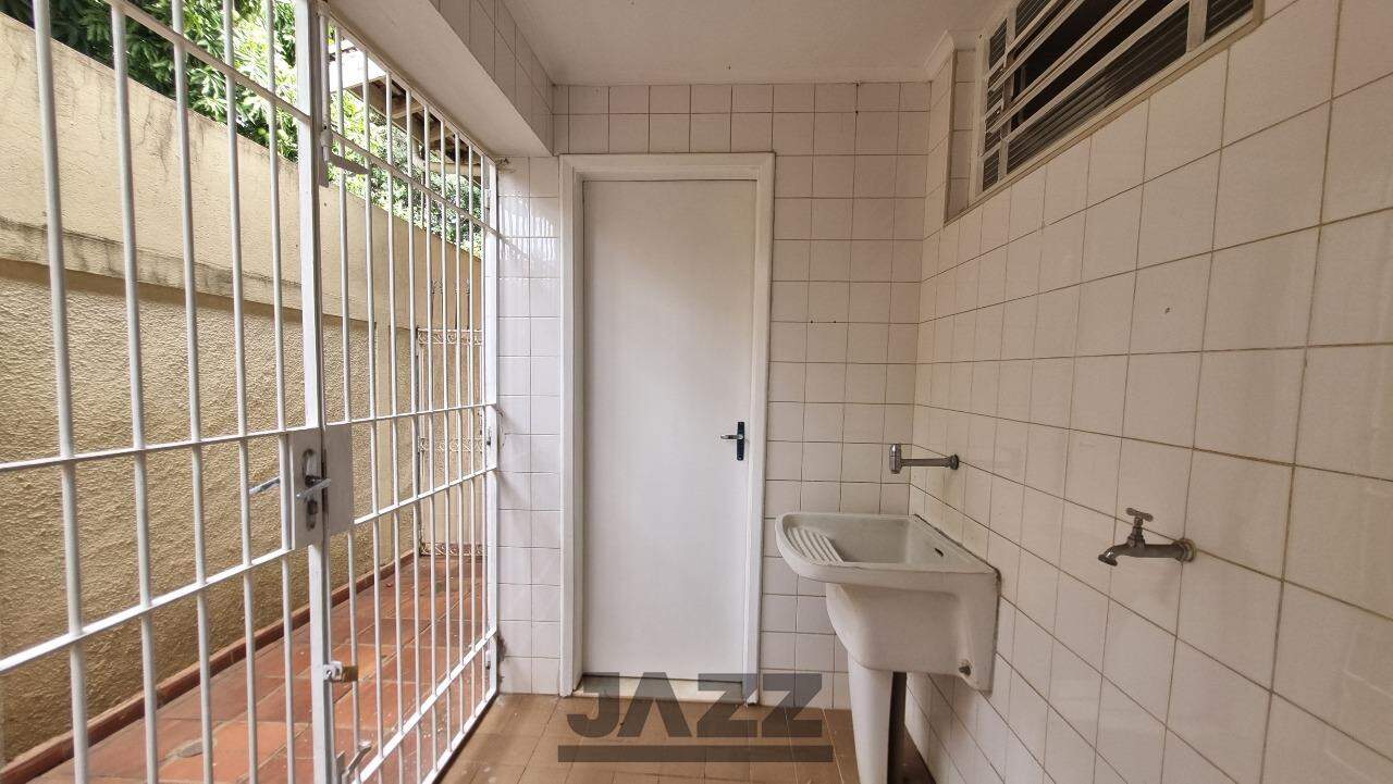 Casa à venda com 3 quartos, 239m² - Foto 11