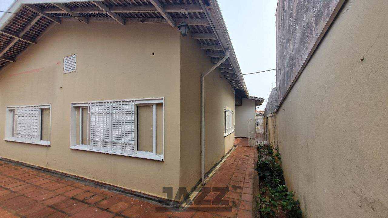 Casa à venda com 3 quartos, 239m² - Foto 28