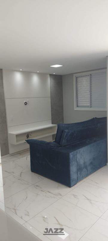 Apartamento para alugar com 2 quartos, 70m² - Foto 4