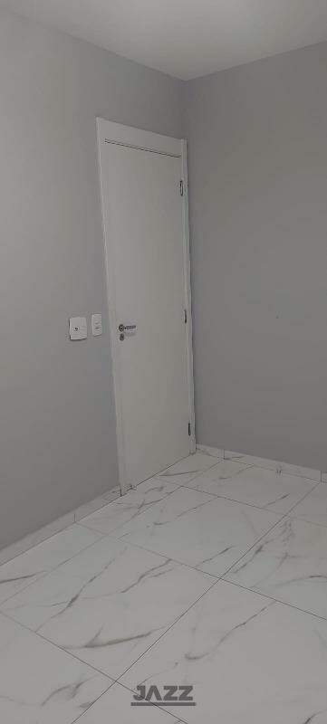 Apartamento para alugar com 2 quartos, 70m² - Foto 29