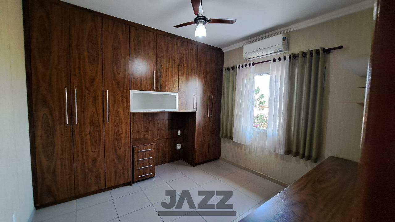 Casa de Condomínio para alugar com 4 quartos, 250m² - Foto 12