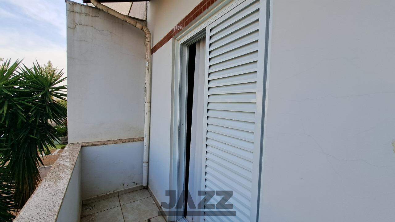 Casa de Condomínio para alugar com 4 quartos, 250m² - Foto 18