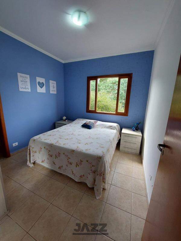 Casa de Condomínio à venda com 3 quartos, 282m² - Foto 4