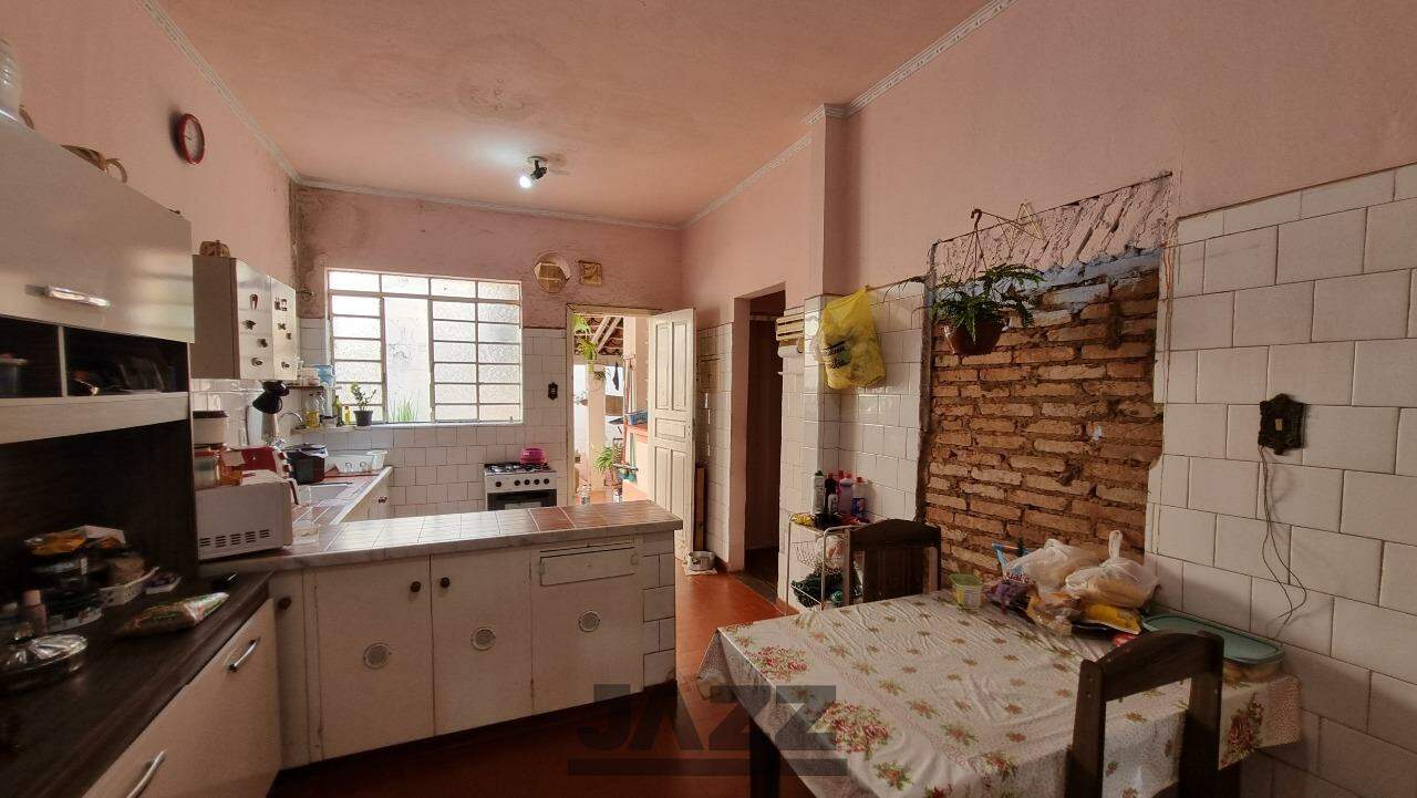 Casa à venda com 3 quartos, 226m² - Foto 16