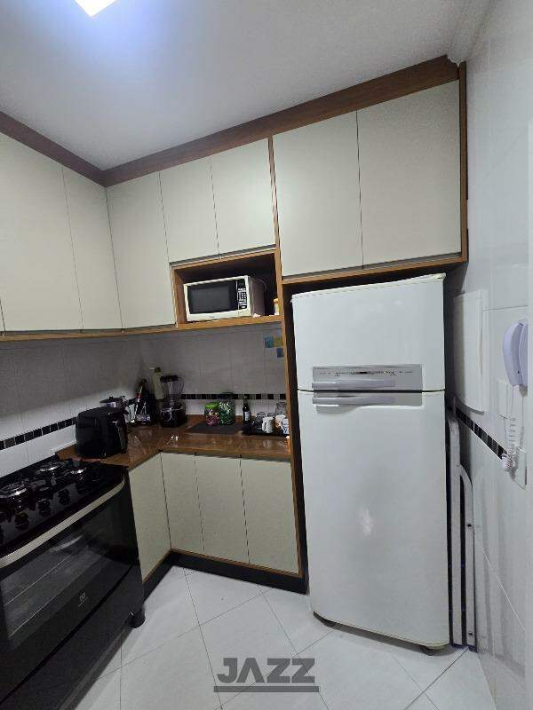 Apartamento à venda com 2 quartos, 90m² - Foto 5