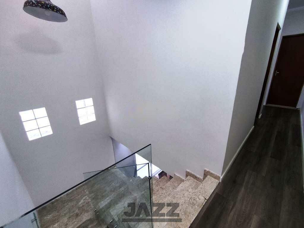 Casa à venda com 3 quartos, 210m² - Foto 11