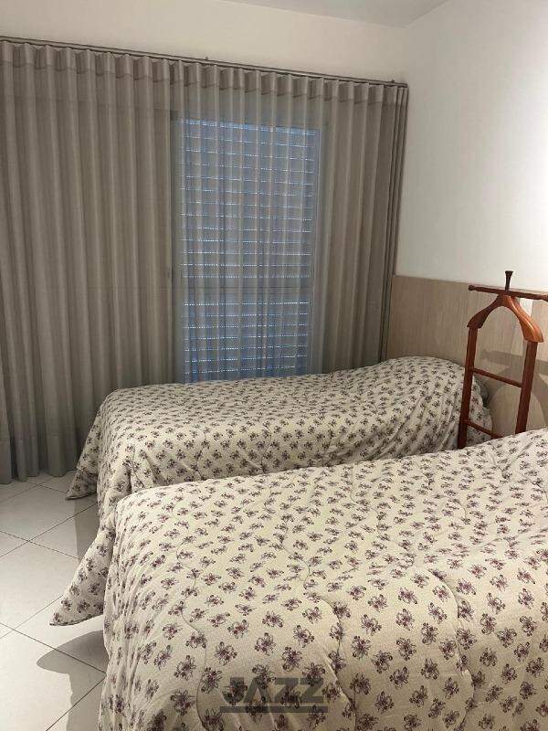 Apartamento à venda com 3 quartos, 93m² - Foto 13