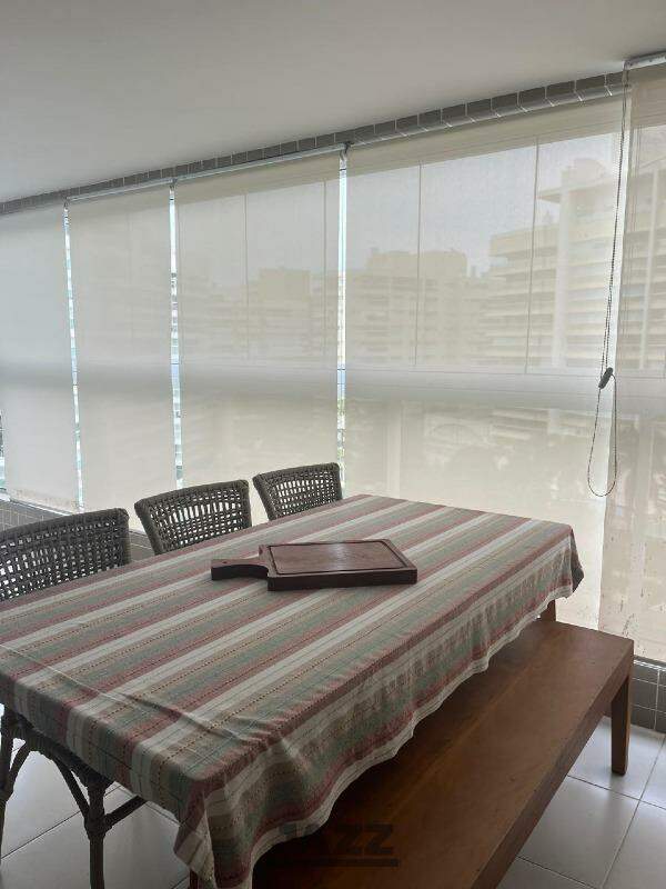 Apartamento à venda com 3 quartos, 93m² - Foto 2