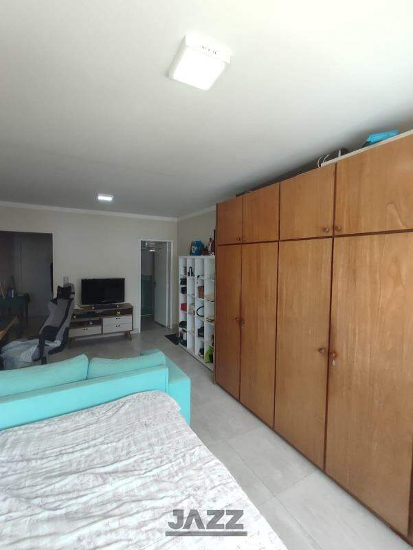 Apartamento à venda com 1 quarto, 40m² - Foto 2