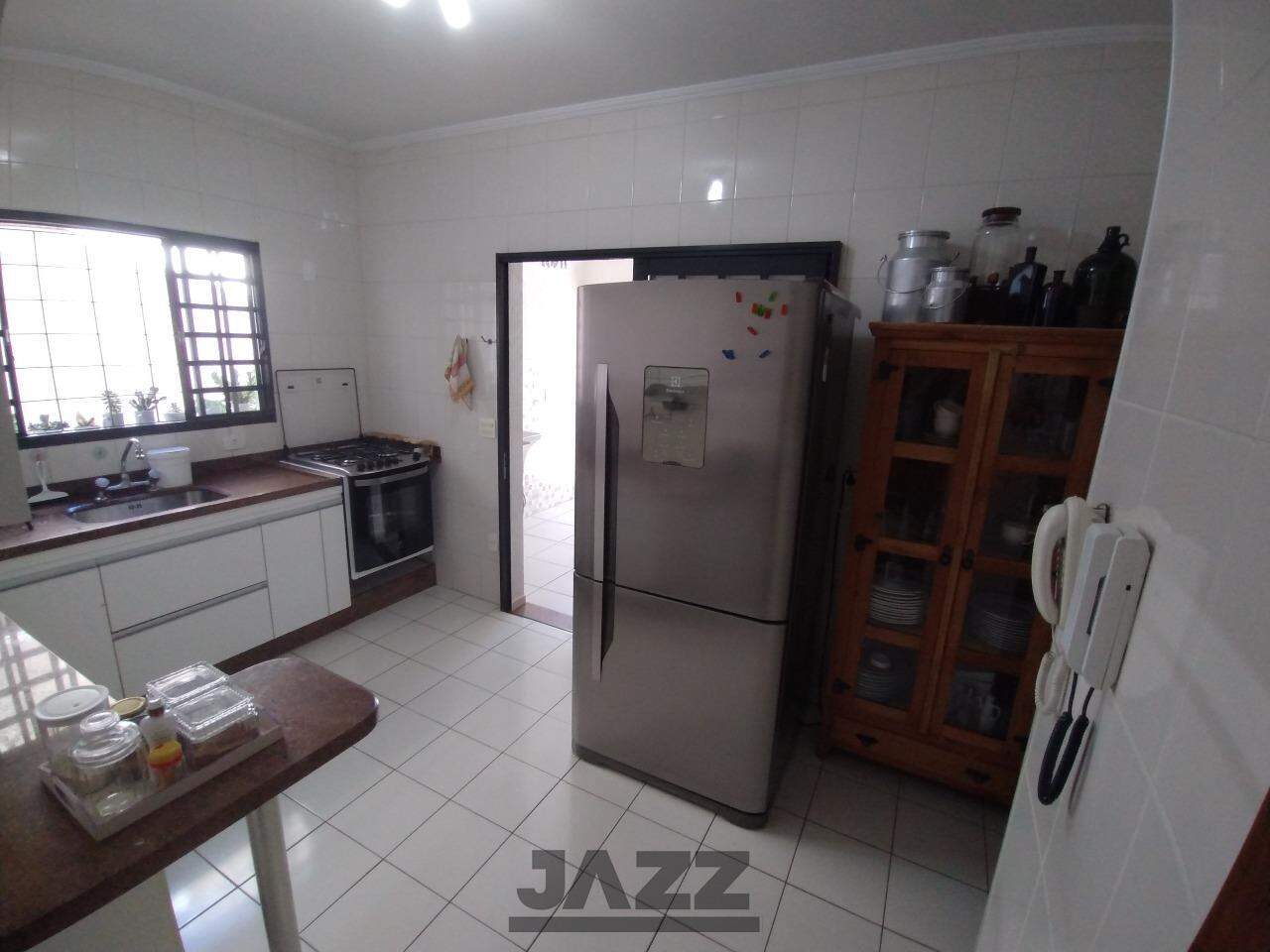 Casa à venda com 4 quartos, 202m² - Foto 37