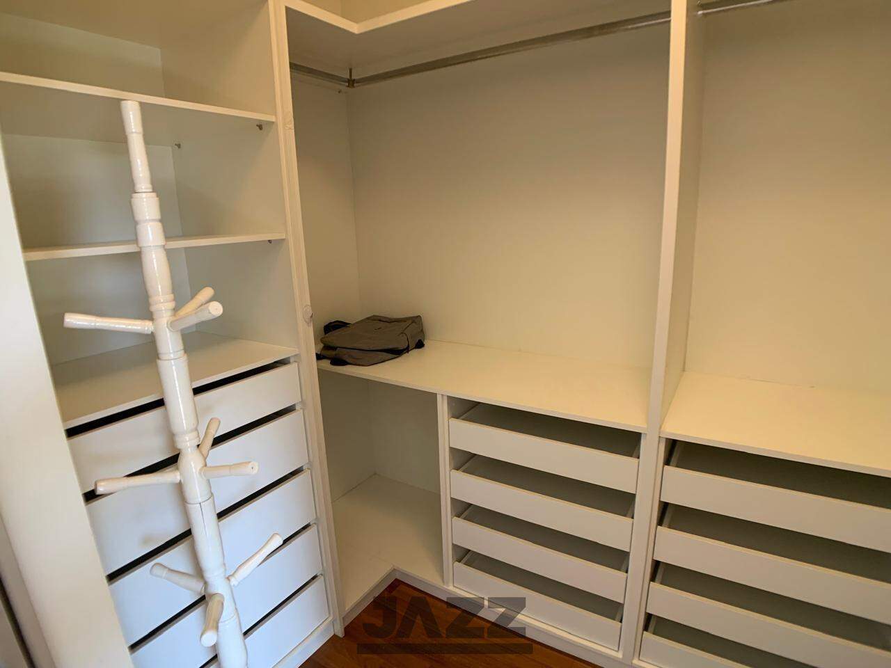 Casa de Condomínio para alugar com 3 quartos, 261m² - Foto 44