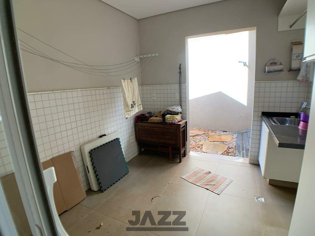 Casa de Condomínio para alugar com 3 quartos, 261m² - Foto 20