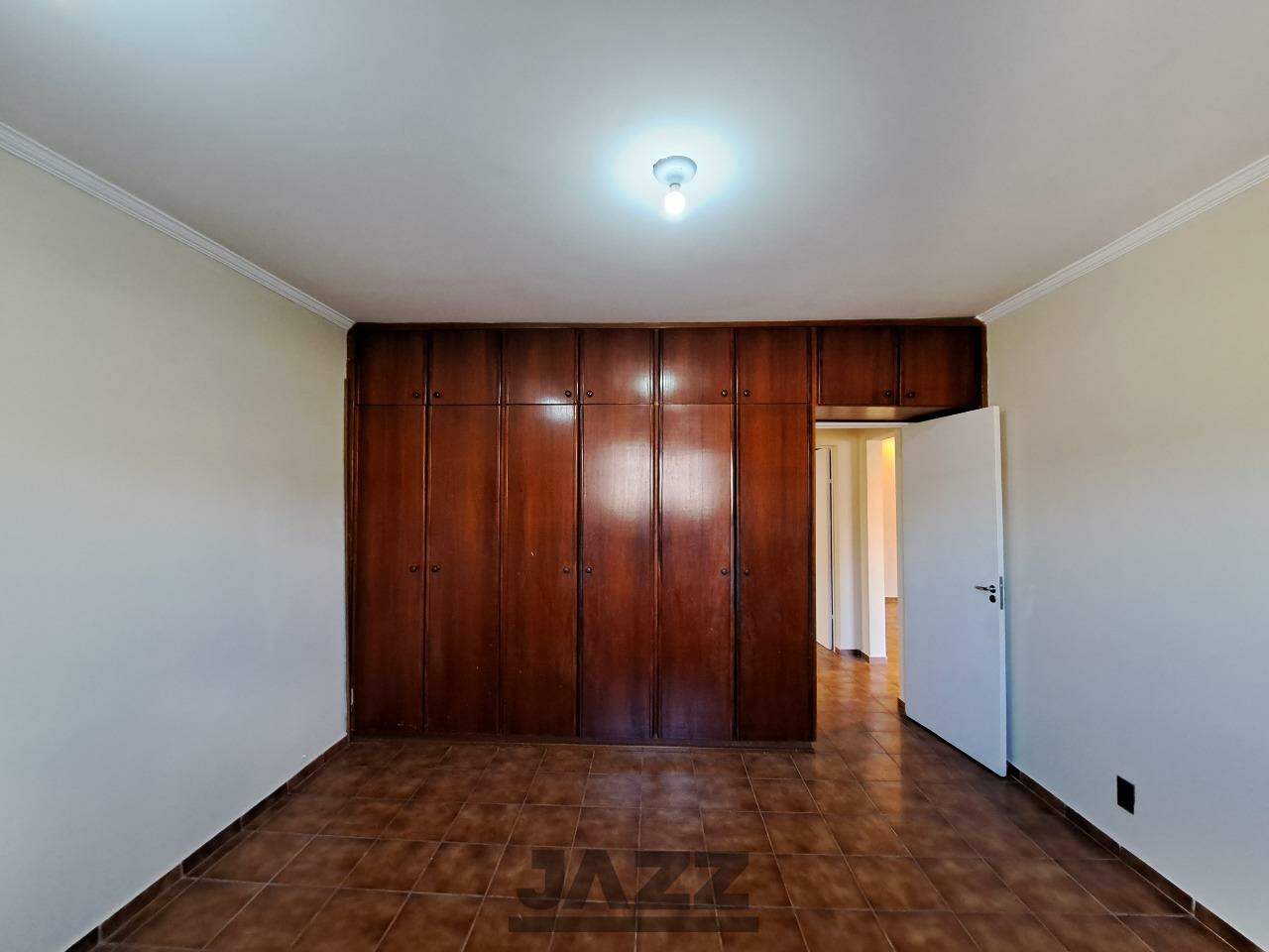 Apartamento à venda com 2 quartos, 80m² - Foto 7