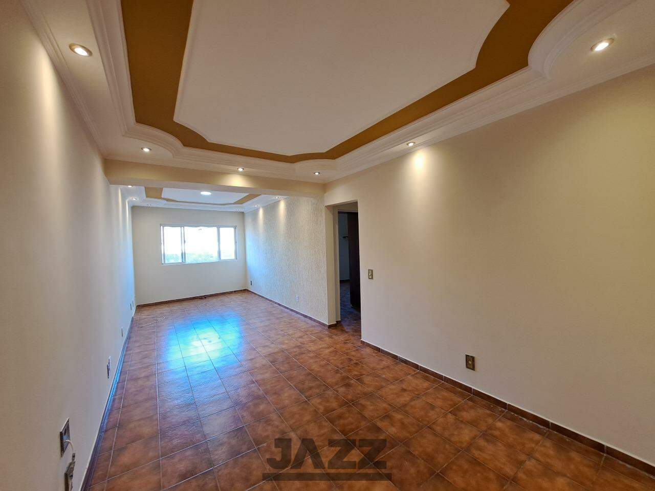 Apartamento à venda com 2 quartos, 80m² - Foto 2