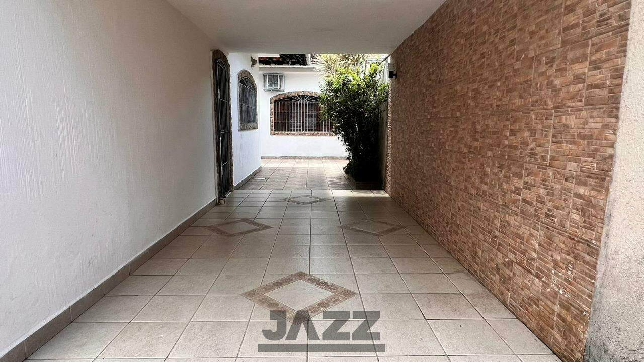 Casa à venda com 3 quartos, 252m² - Foto 8