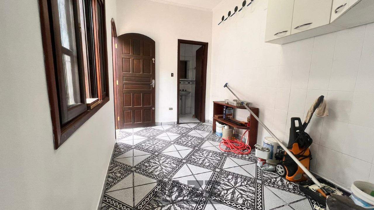 Casa à venda com 3 quartos, 252m² - Foto 16