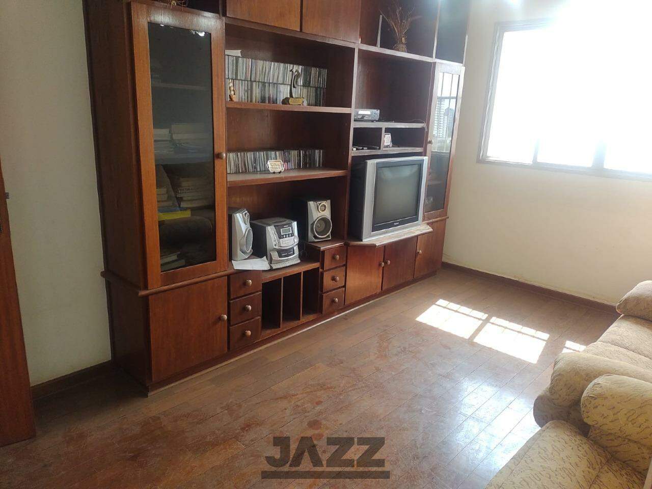 Apartamento à venda com 2 quartos, 68m² - Foto 2