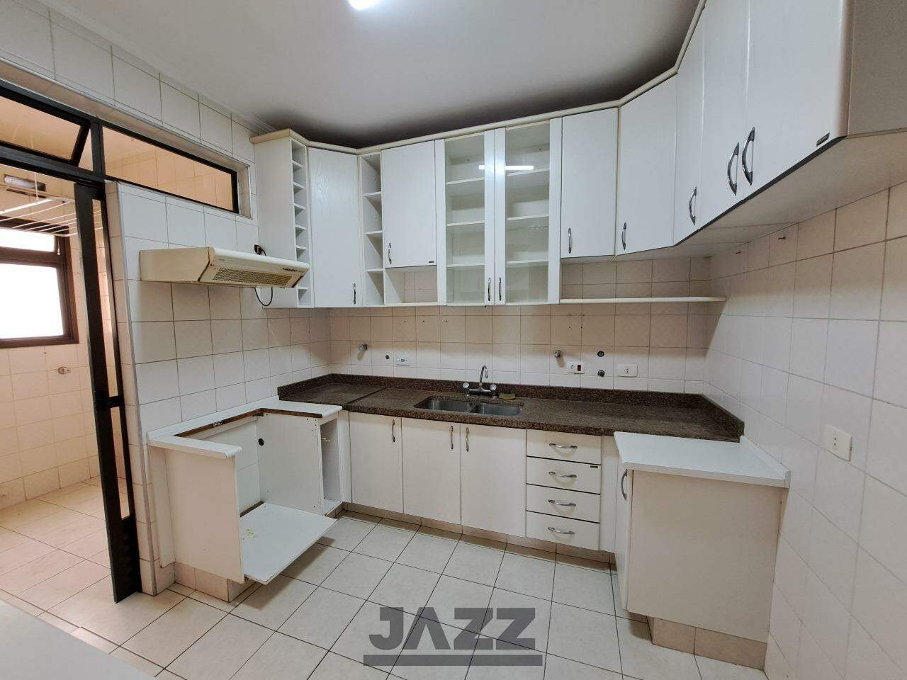 Apartamento à venda com 3 quartos, 116m² - Foto 12