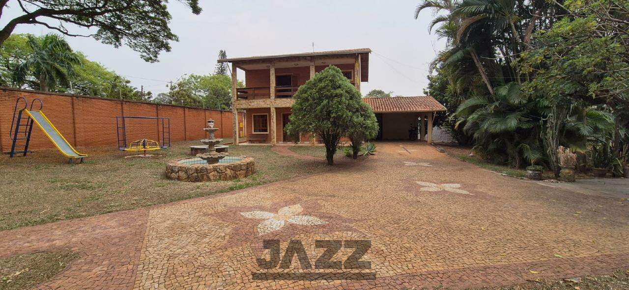 Fazenda à venda com 5 quartos, 541m² - Foto 1