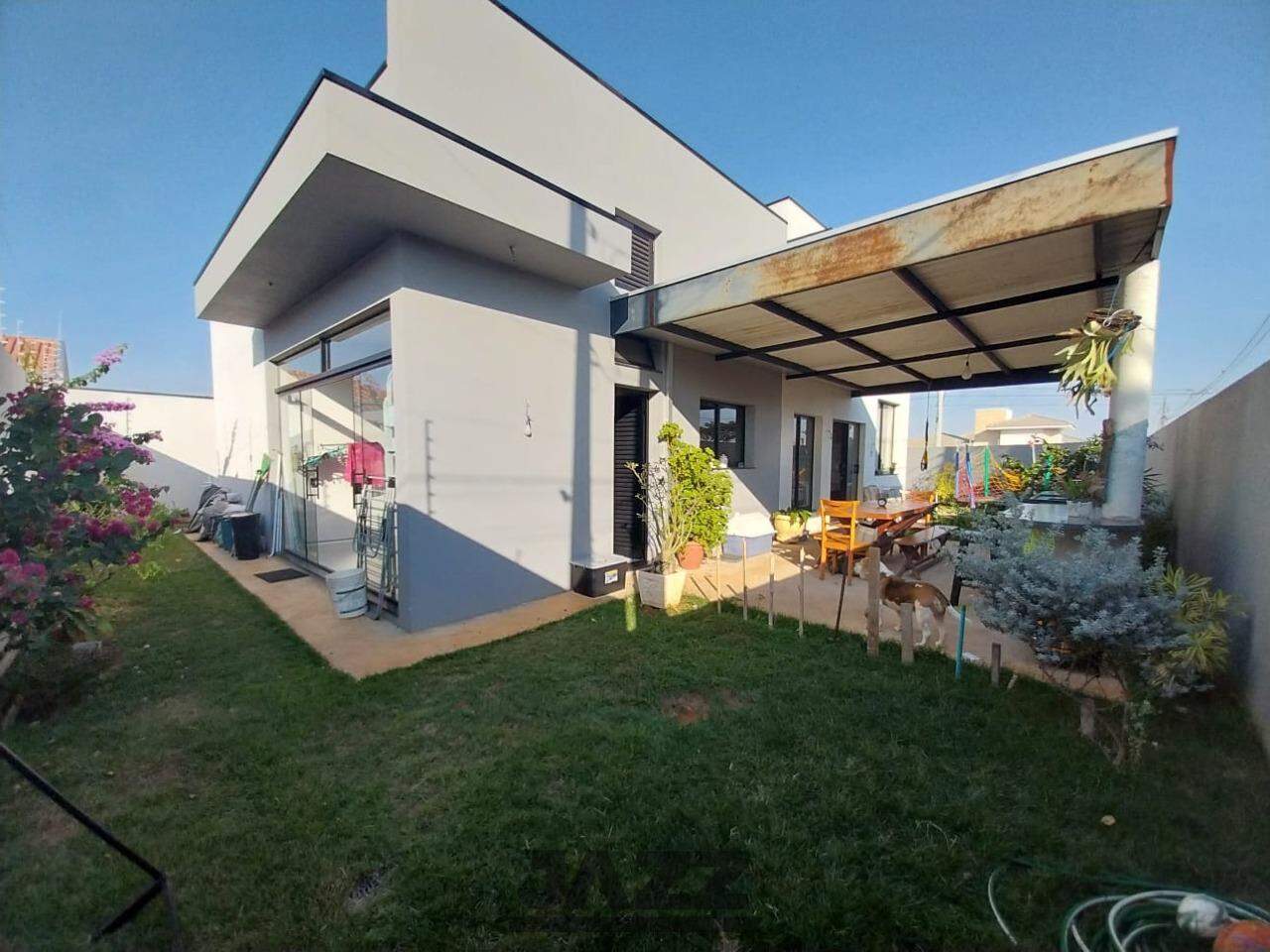 Casa à venda com 3 quartos, 122m² - Foto 4