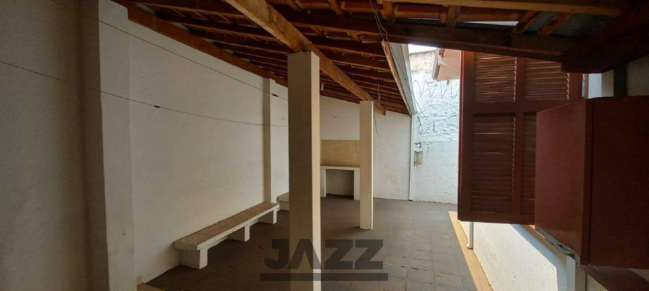 Casa para alugar com 3 quartos, 120m² - Foto 2