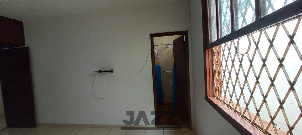 Casa para alugar com 3 quartos, 120m² - Foto 18